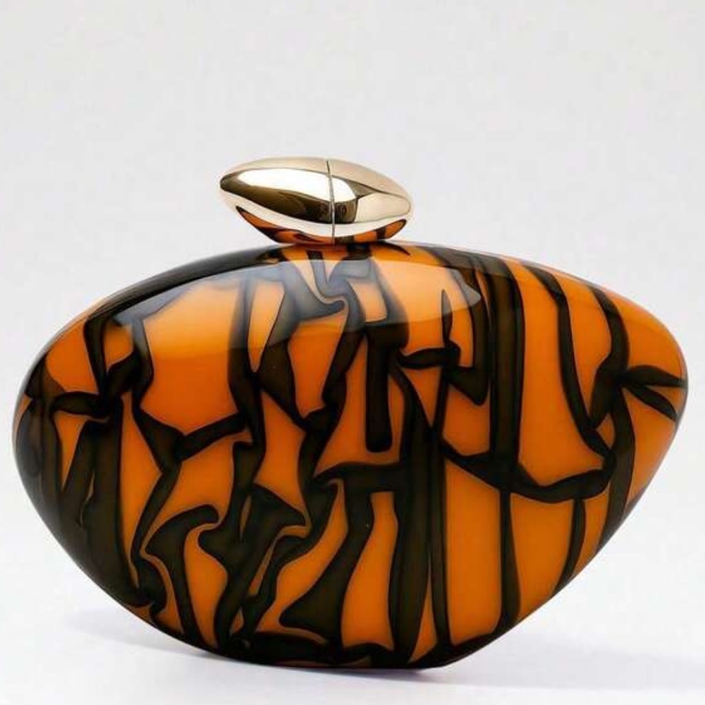🆕 Marble Shell Shaped Clutch Handbag